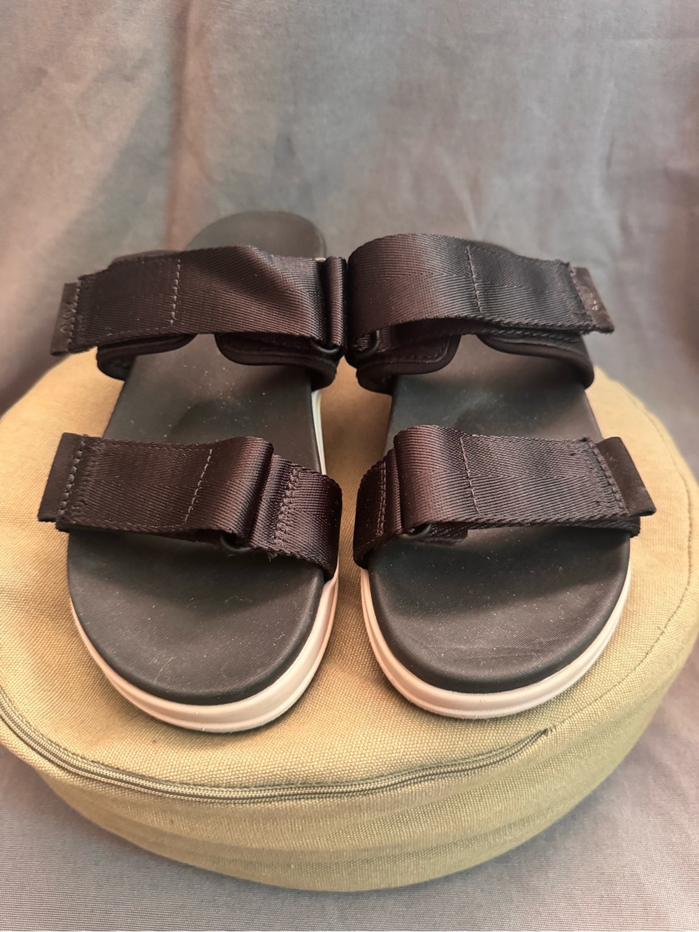 Abeo Jewel Sandals